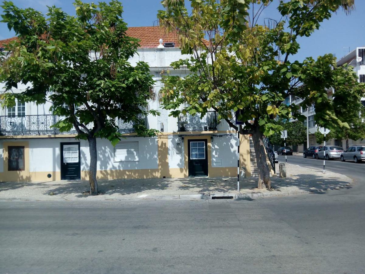 מונטיז'ו Fisherman'S Inn מראה חיצוני תמונה